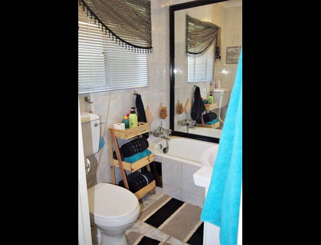 4 BEDROOM HOUSE FOR SALE IN VAALPARK